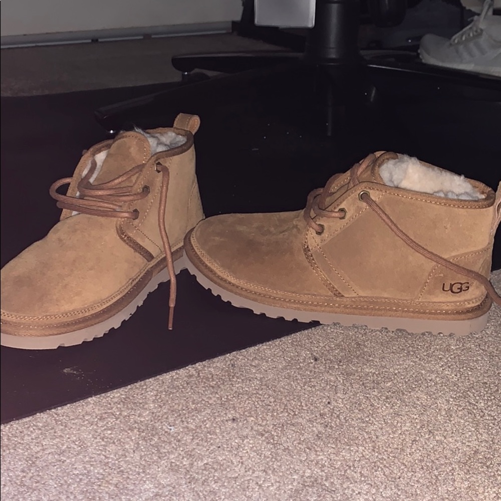 Ugg Nuemel
